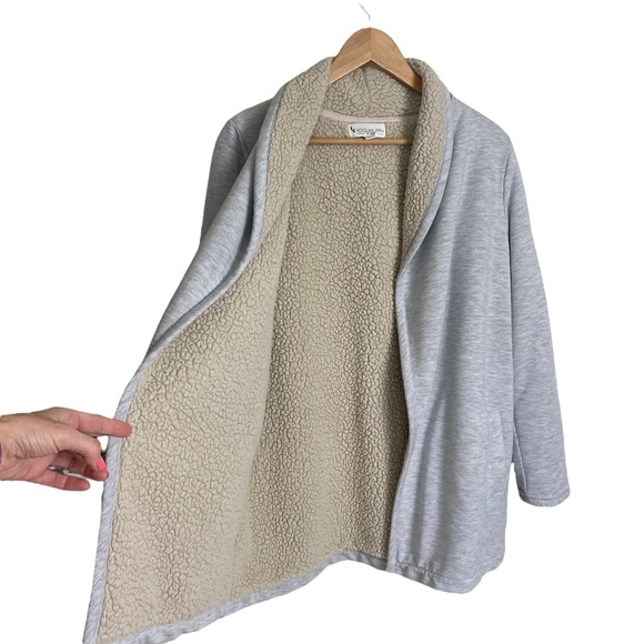 Koolaburra Ugg Sherpa Cardigan Size Small Gray Fleece Open Front Shawl Collar - Picture 3 of 8
